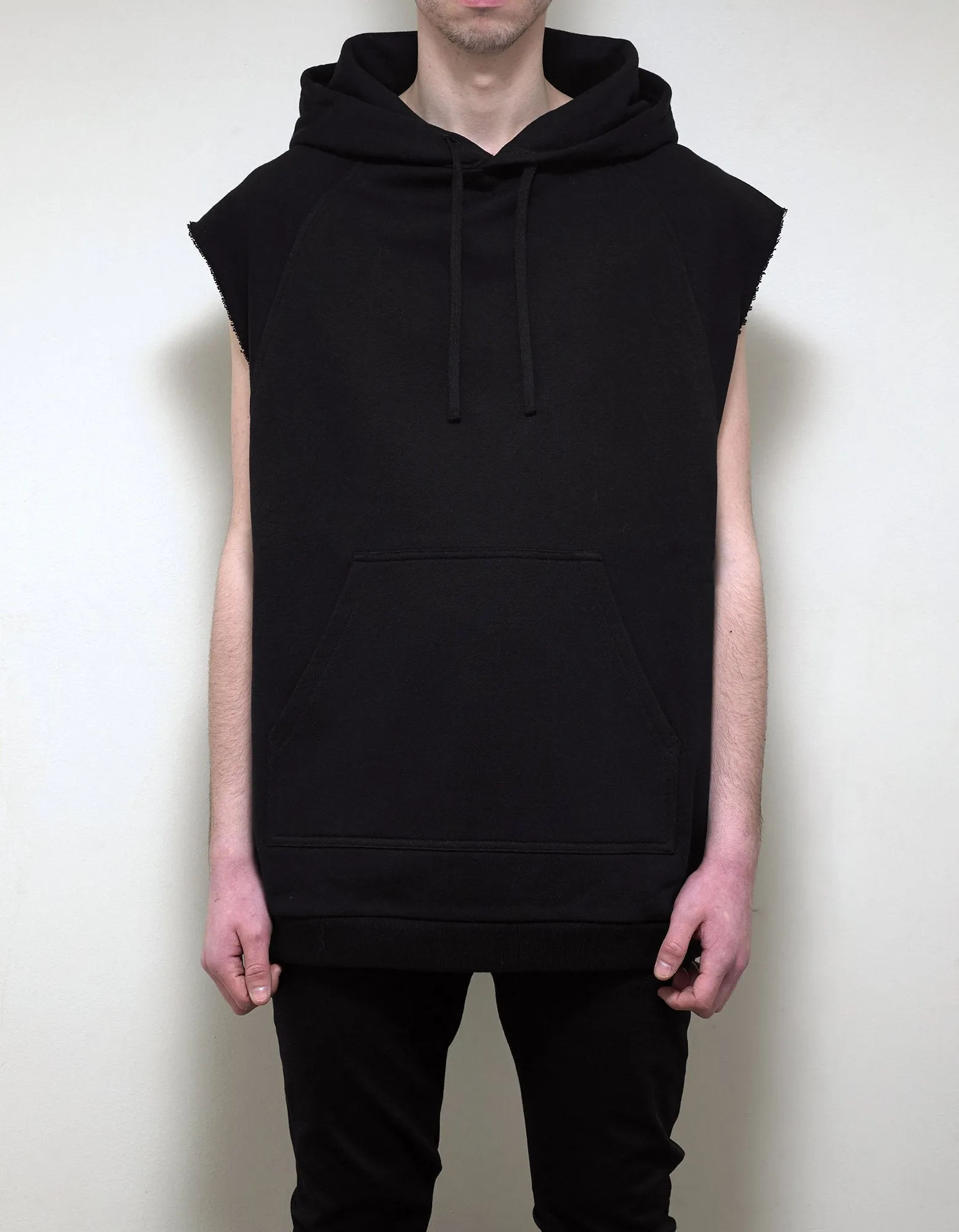 Black Sleeveless Print Hoodie